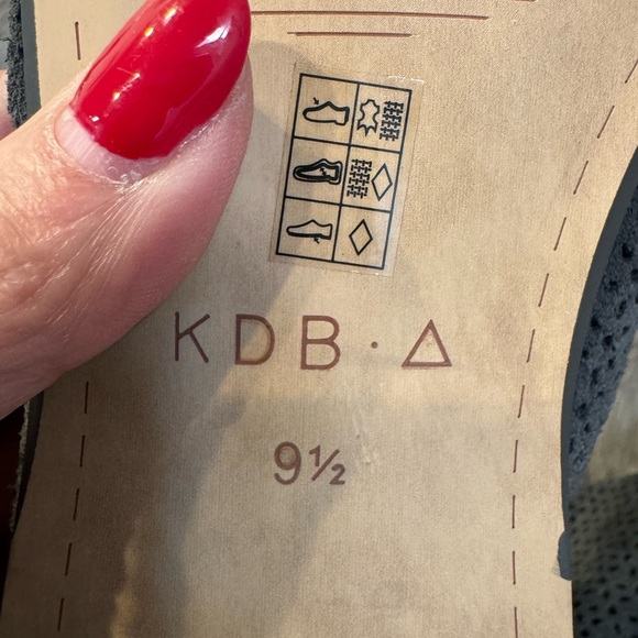 PRICE FIRM Kelsi Dagger Textured Gray Shoes Size 9.5 - Picture 6 of 9